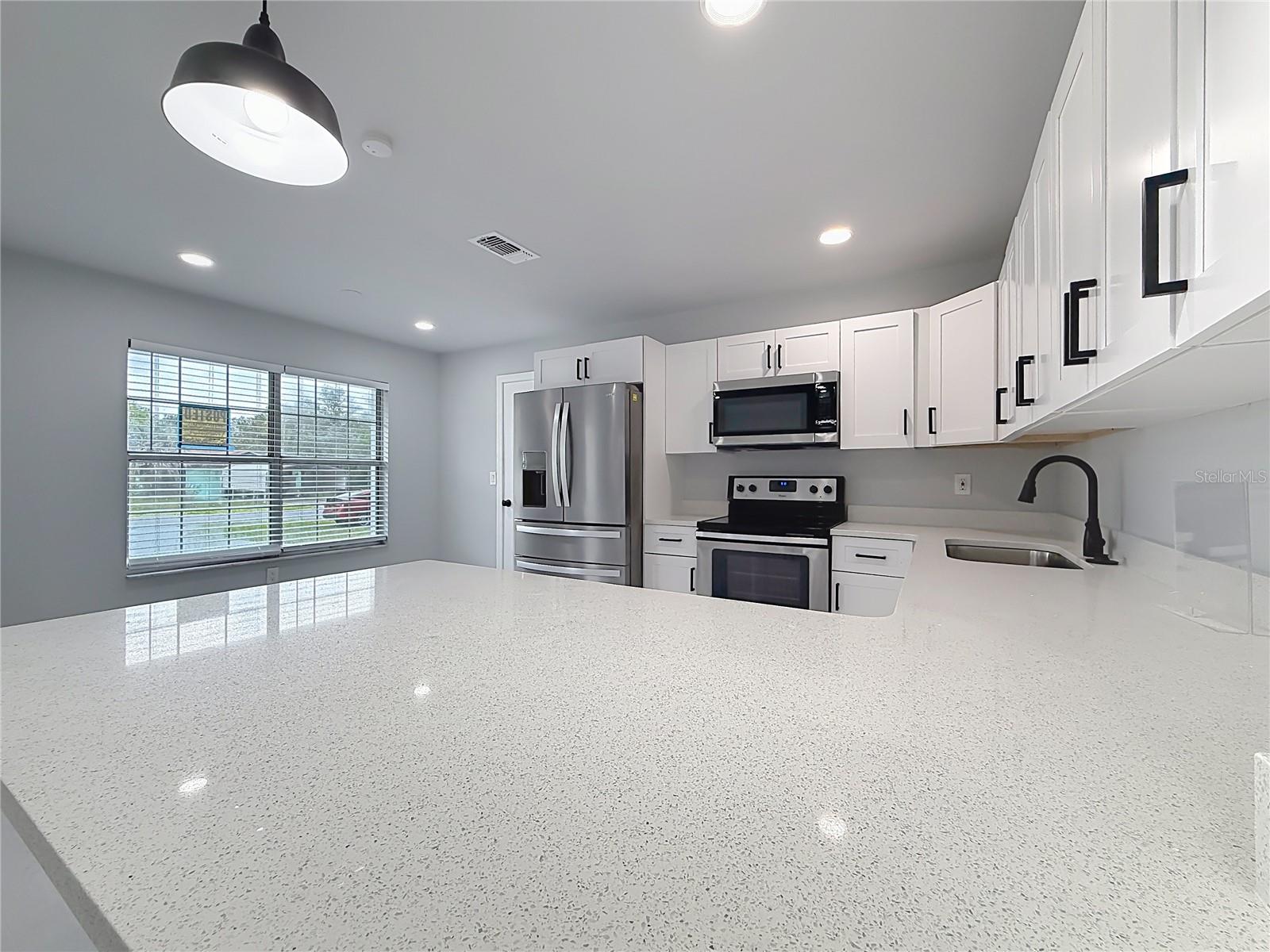 RAINBOW LAKES ESTATE - Residential