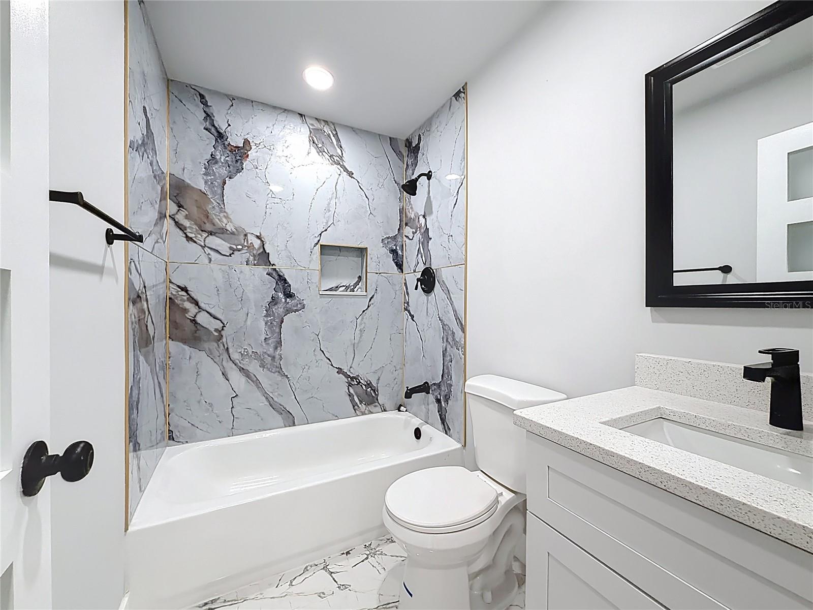 RAINBOW LAKES ESTATE - Residential