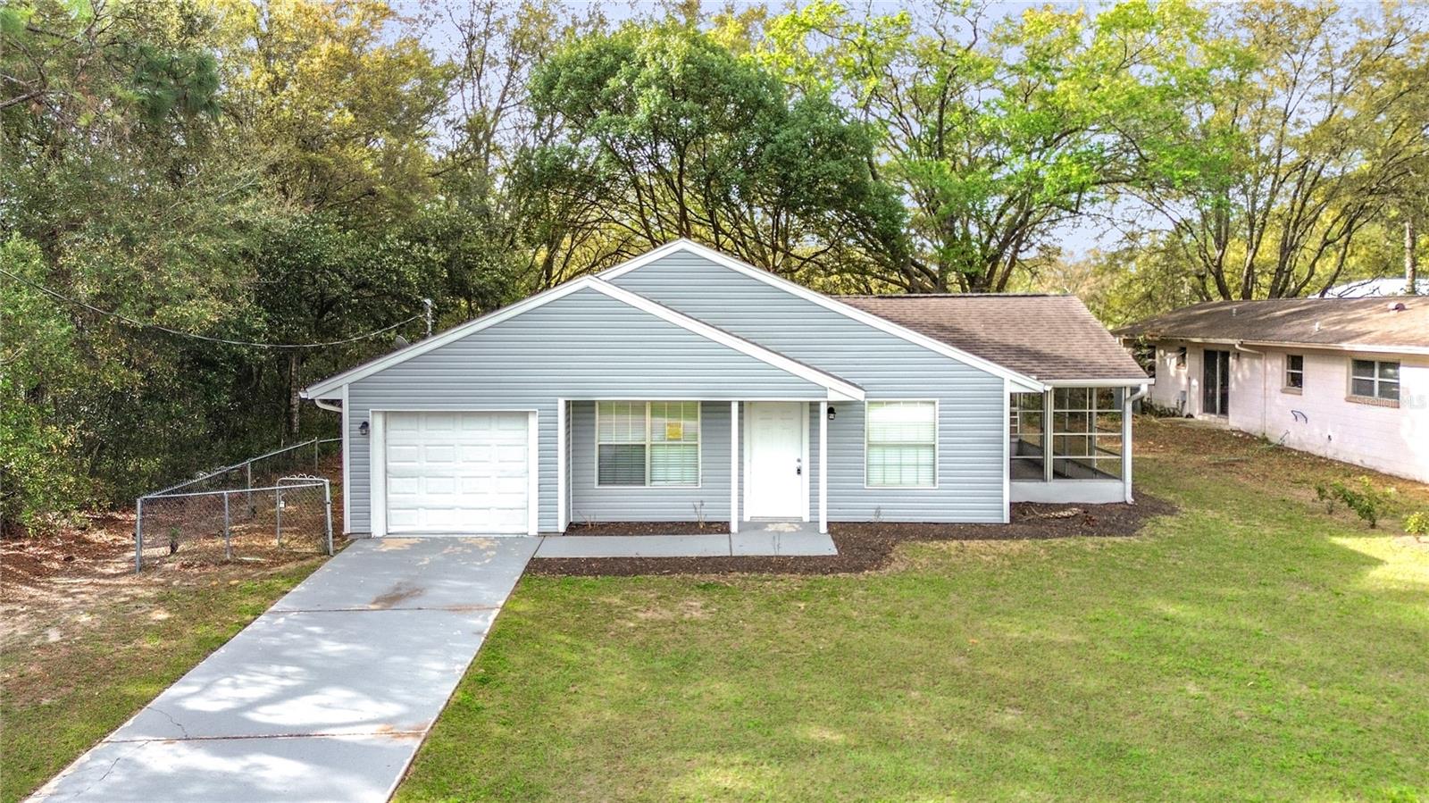 RAINBOW LAKES ESTATE - Residential