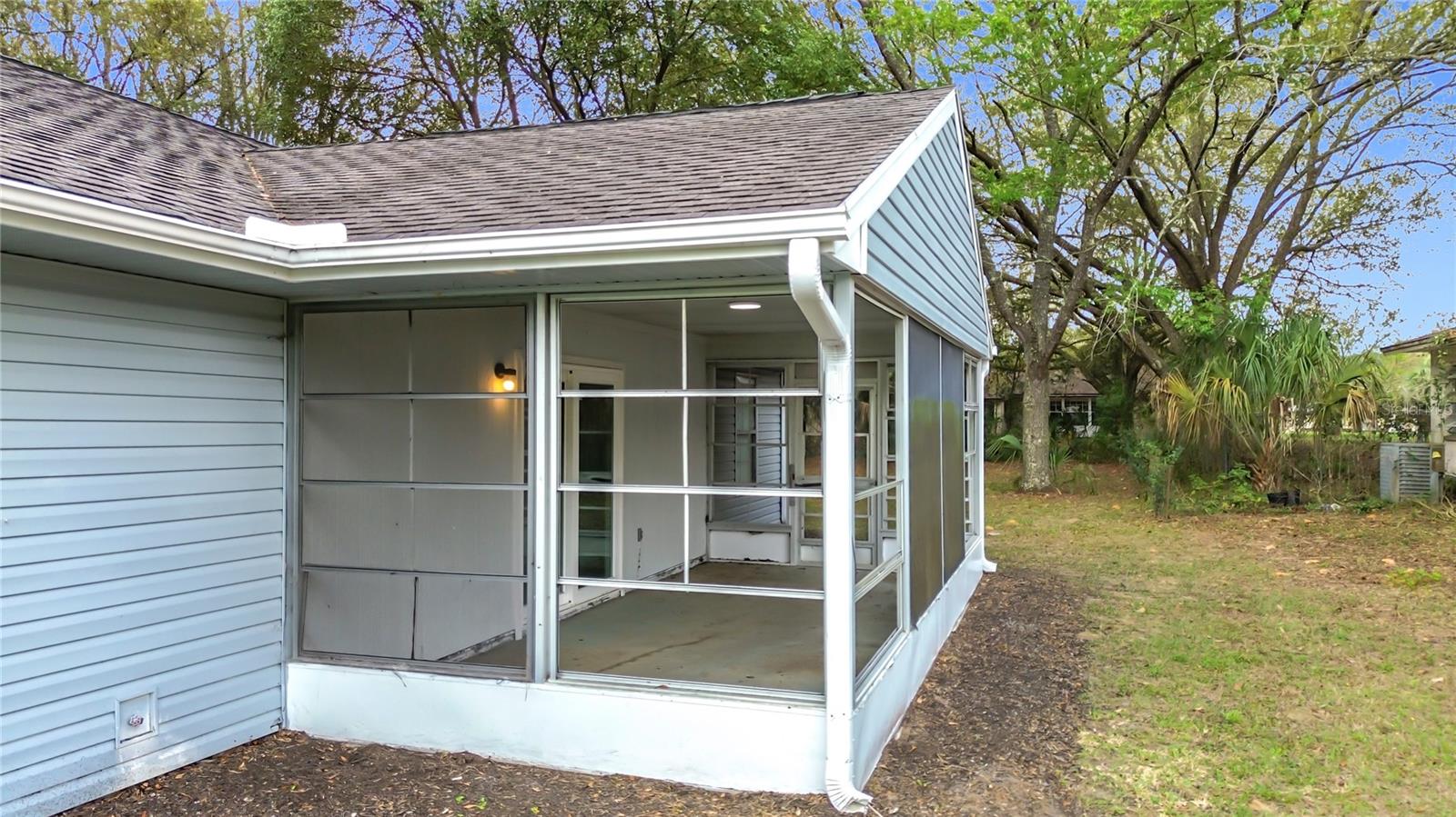 RAINBOW LAKES ESTATE - Residential