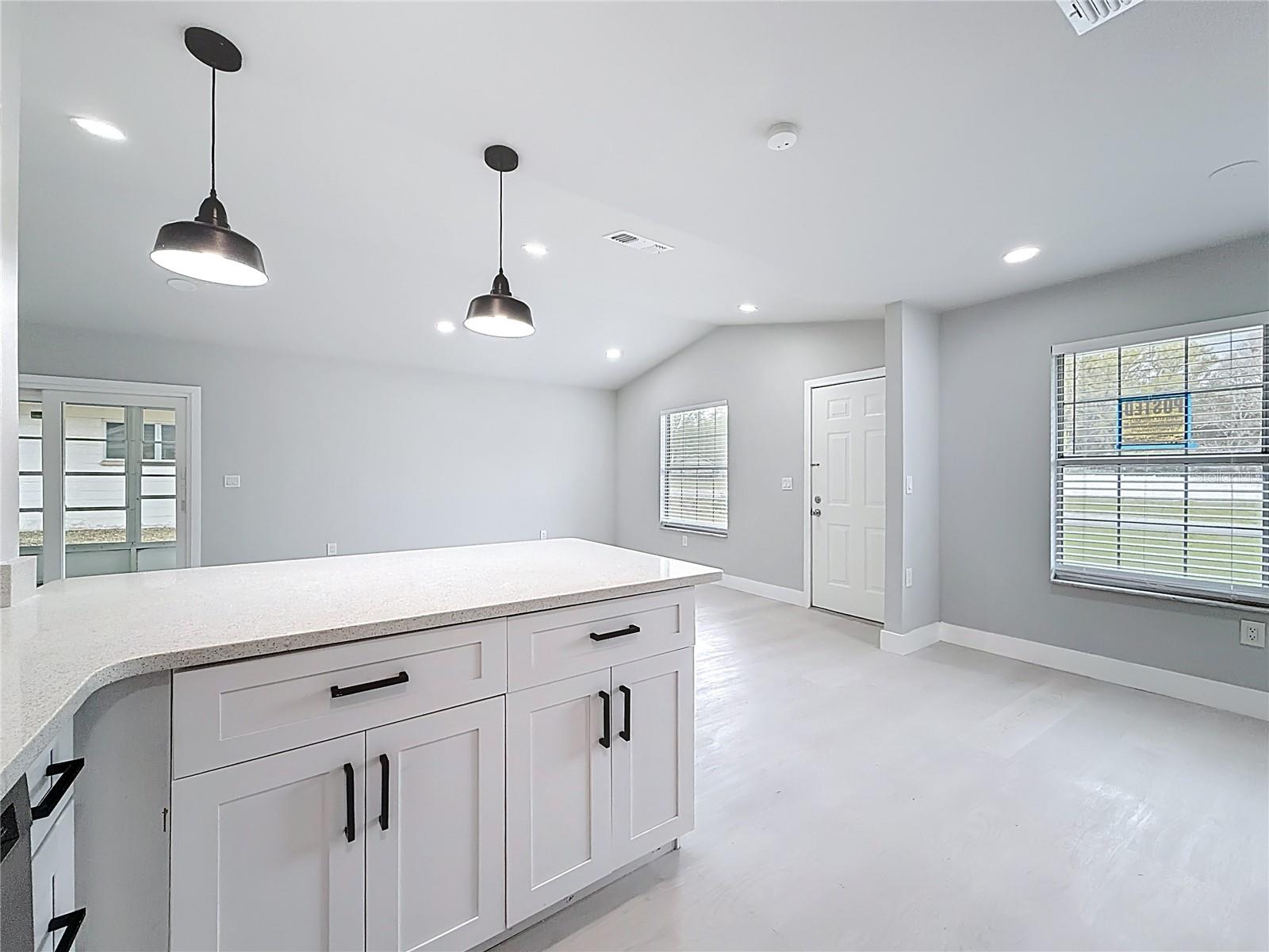 RAINBOW LAKES ESTATE - Residential