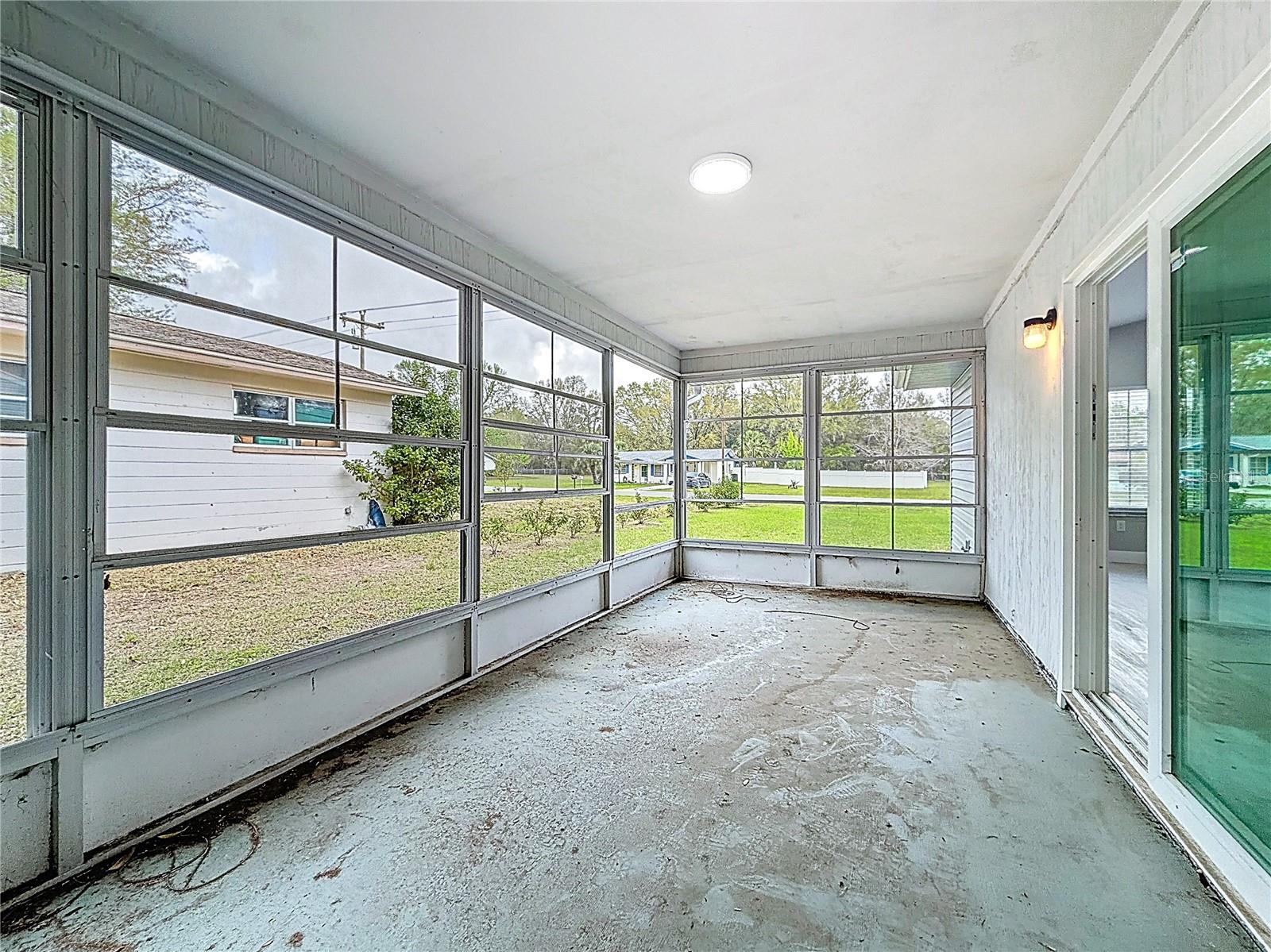 RAINBOW LAKES ESTATE - Residential