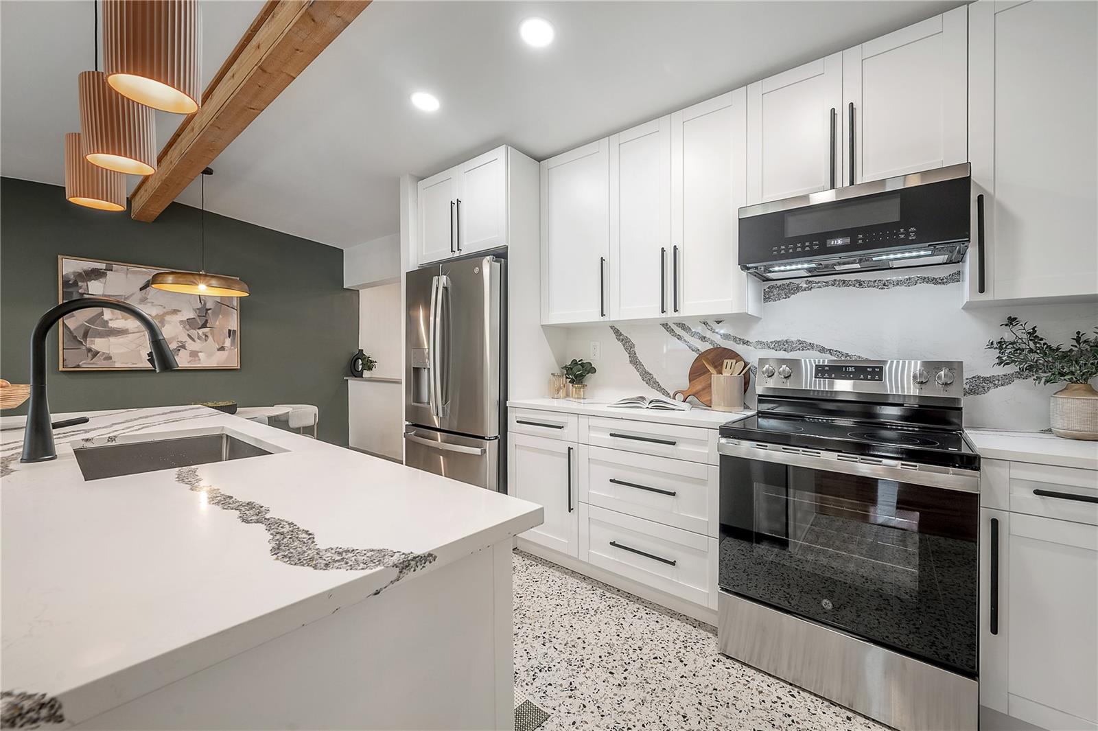 WESTMORELAND PINES - Residential