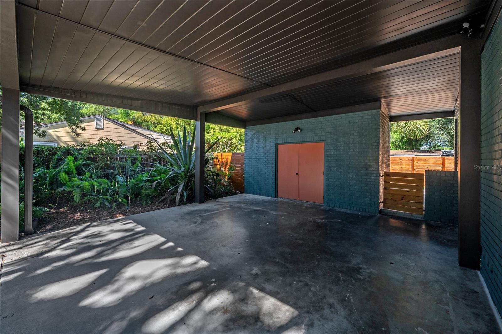 WESTMORELAND PINES - Residential