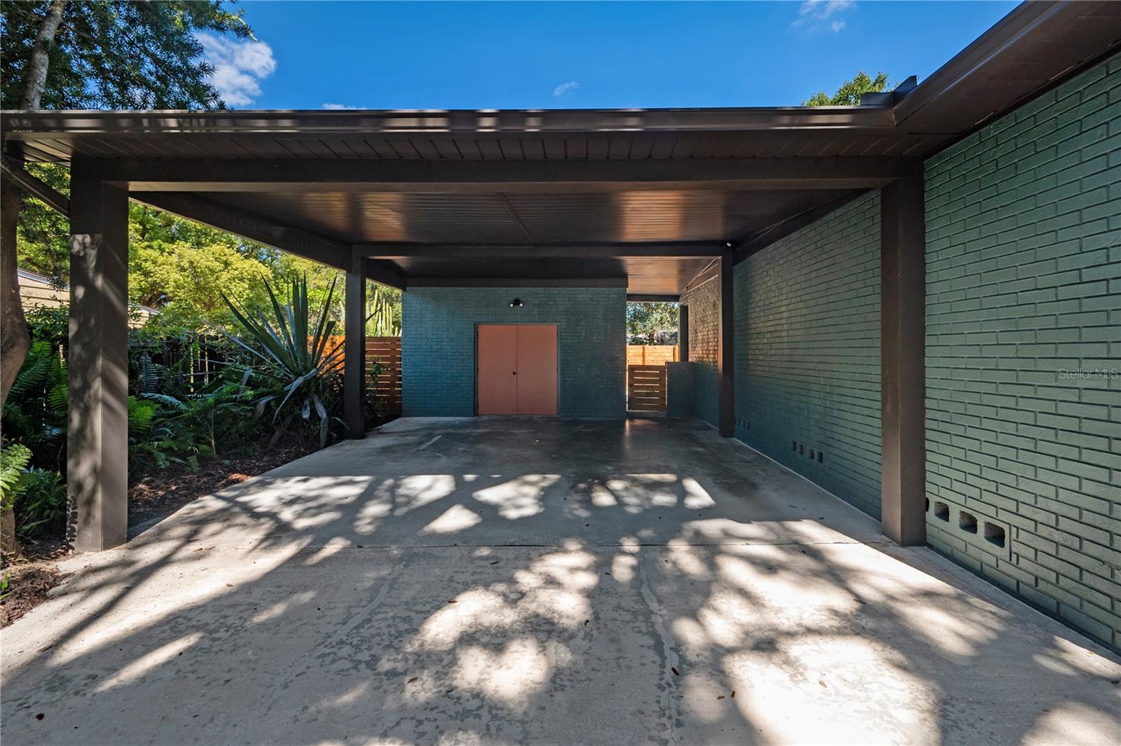 WESTMORELAND PINES - Residential