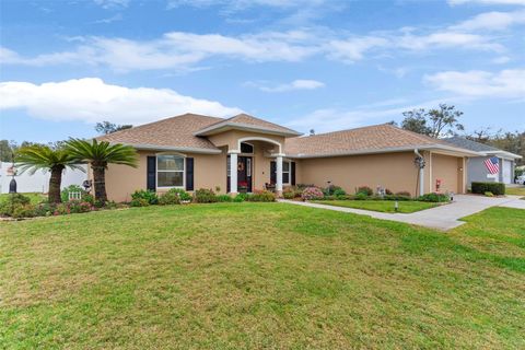 A home in LAKELAND