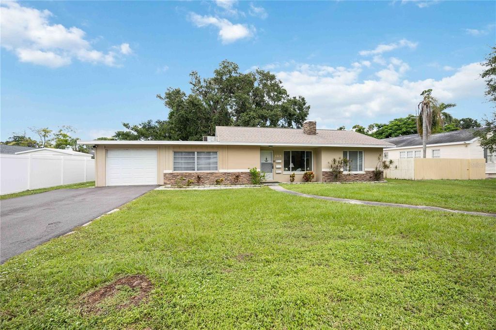 Photo of 1415 26th St W #1, Bradenton, FL 34205 (MLS # A4664790)