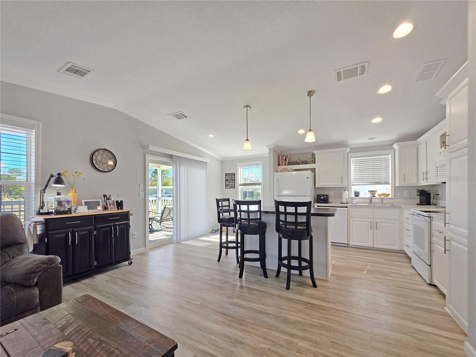 LAKEWOOD - Residential