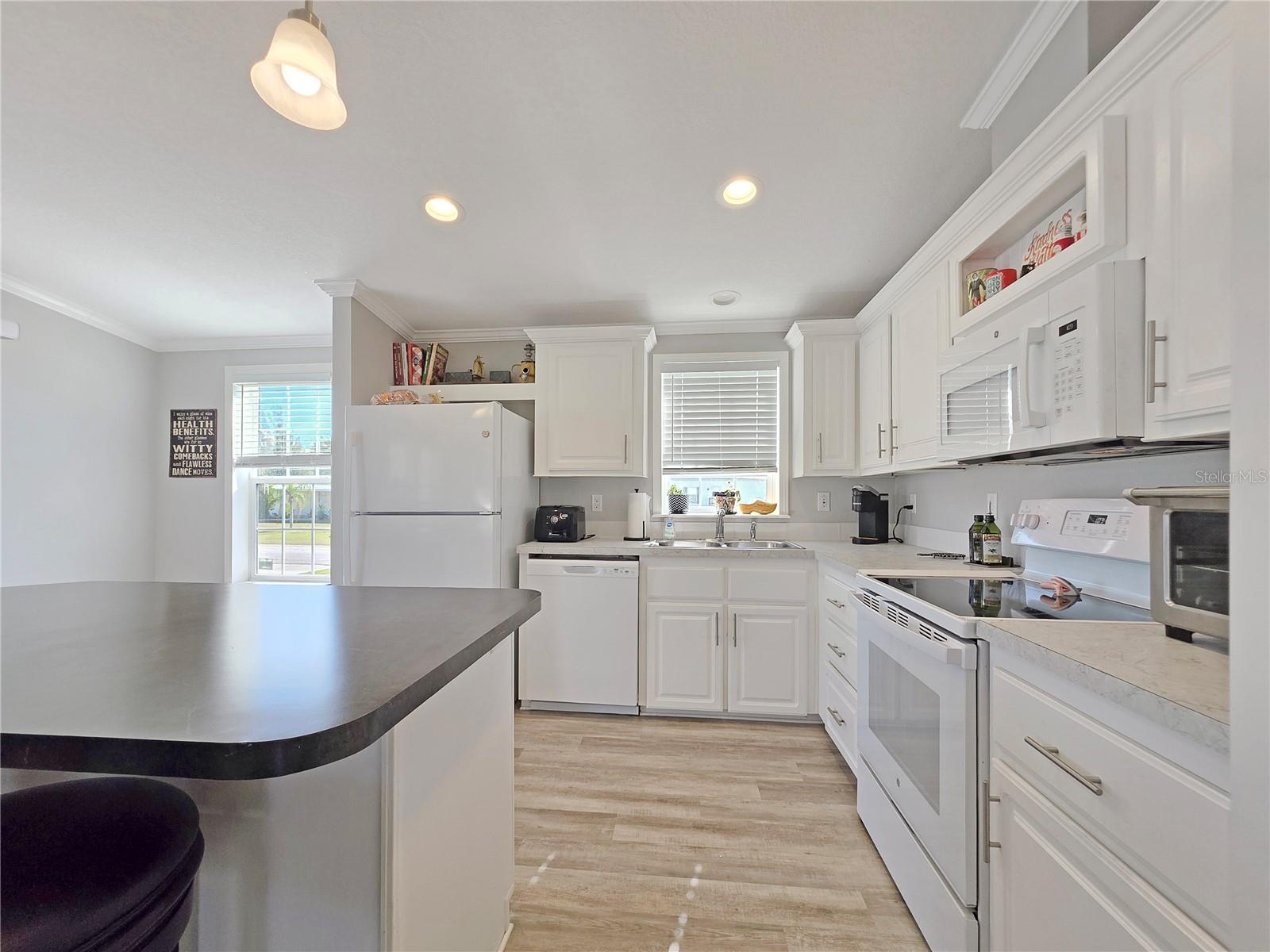 LAKEWOOD - Residential