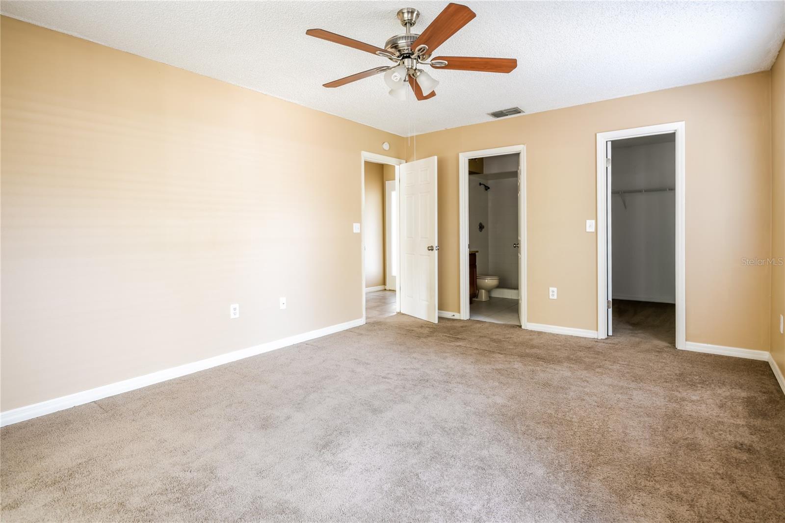 SPRING HILL UNIT 22 - Residential Lease