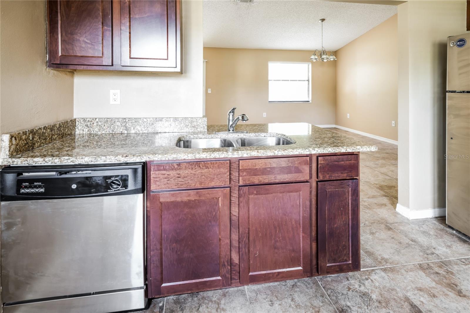 SPRING HILL UNIT 22 - Residential Lease