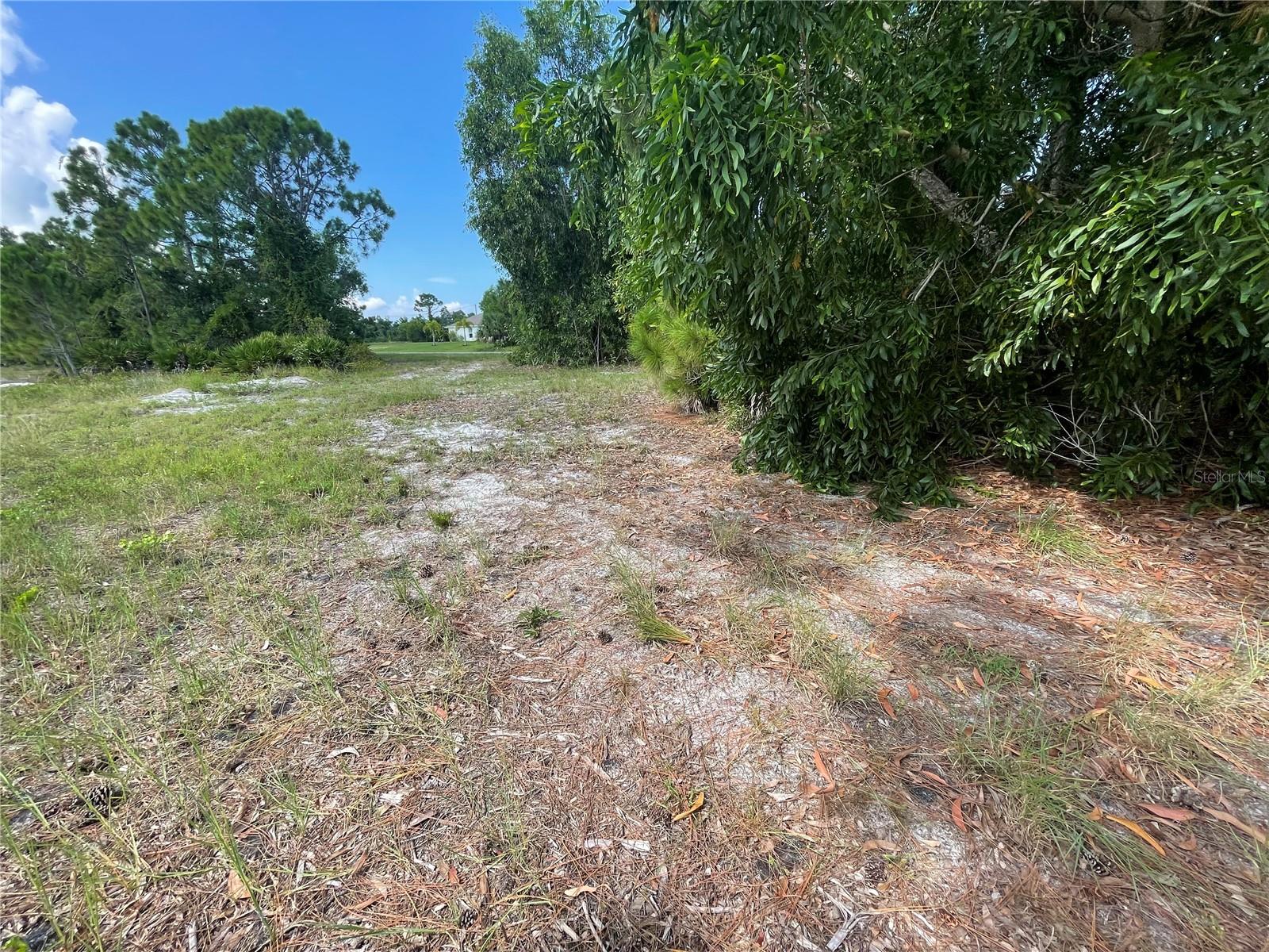 CAPE CORAL - Land