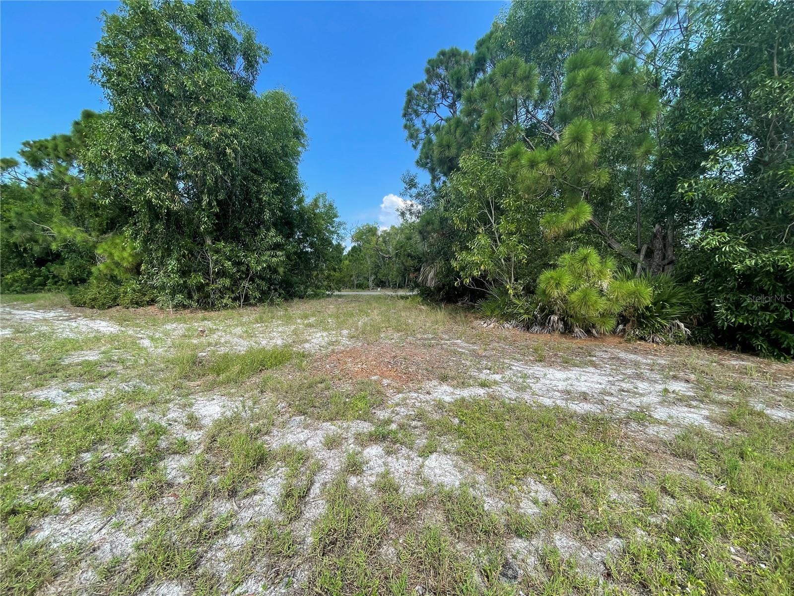 CAPE CORAL - Land