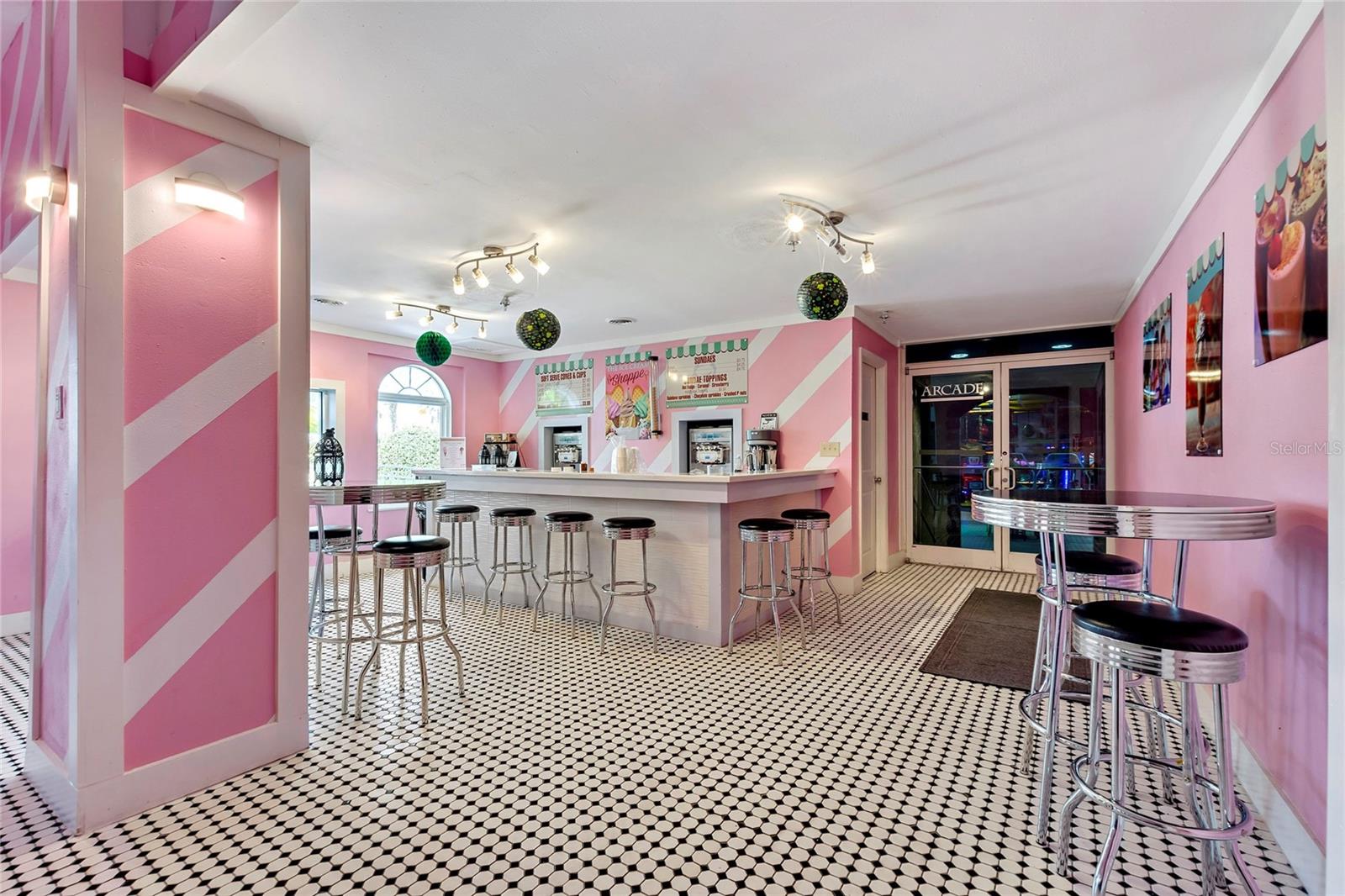 REGAL PALMS AT HIGHLAND RESERVE PH 03 - Residential