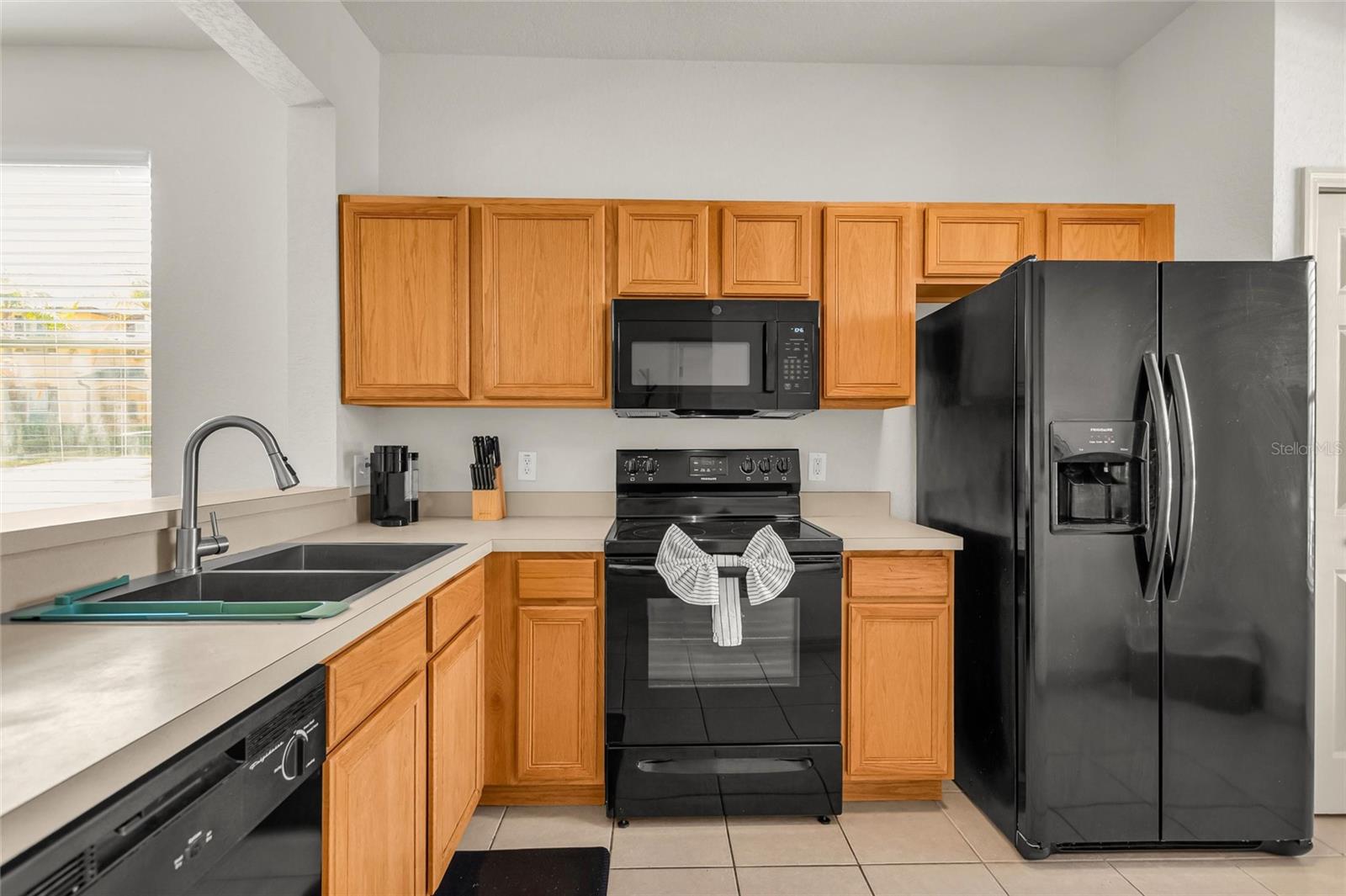 REGAL PALMS AT HIGHLAND RESERVE PH 03 - Residential