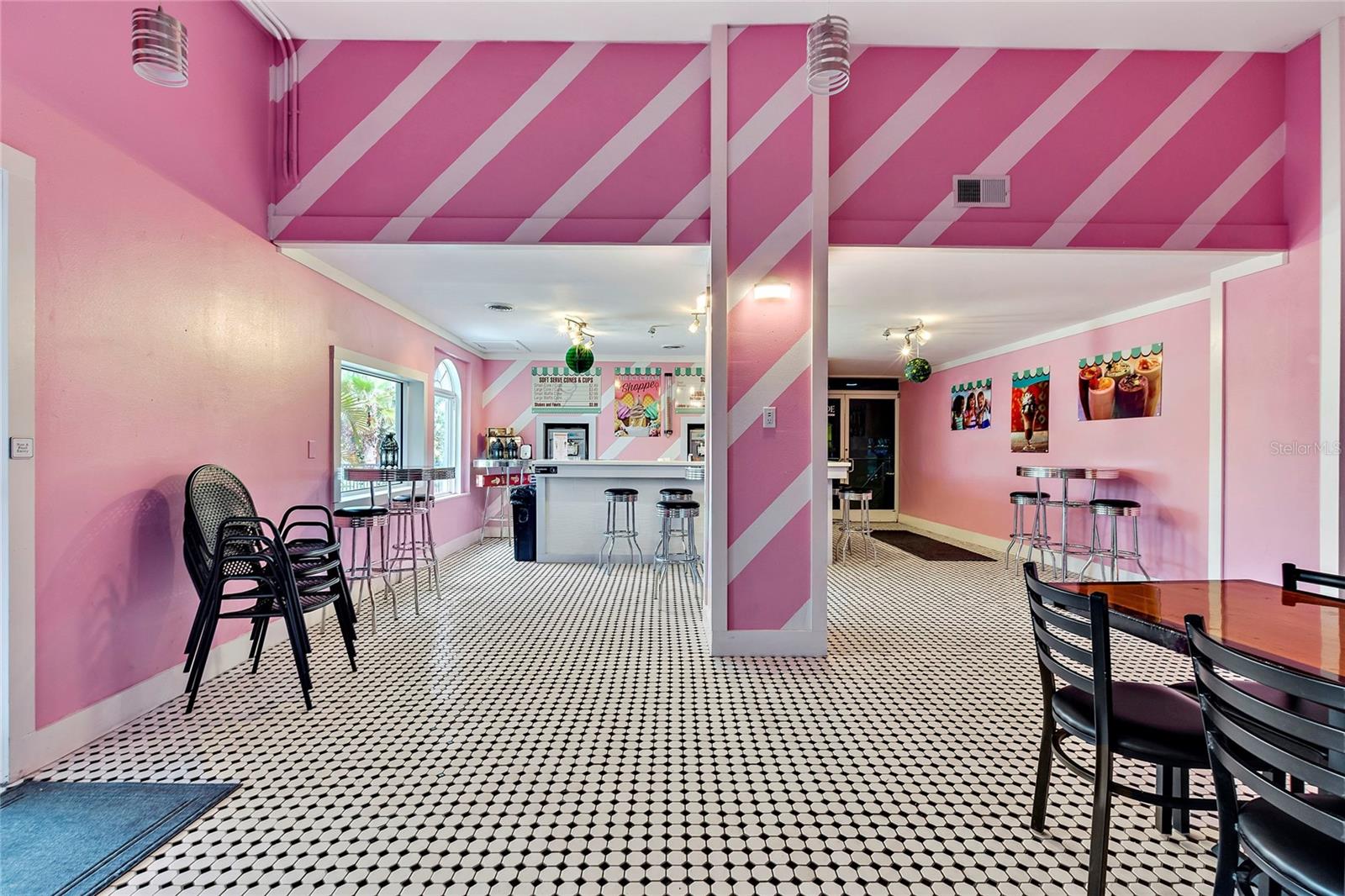 REGAL PALMS AT HIGHLAND RESERVE PH 03 - Residential