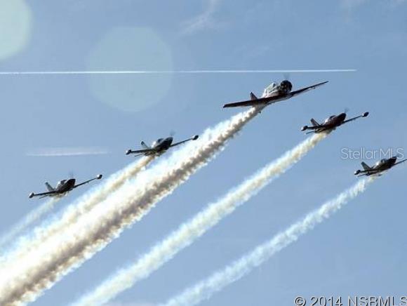 Tailwinds Hangars Condo - Commercial Sale