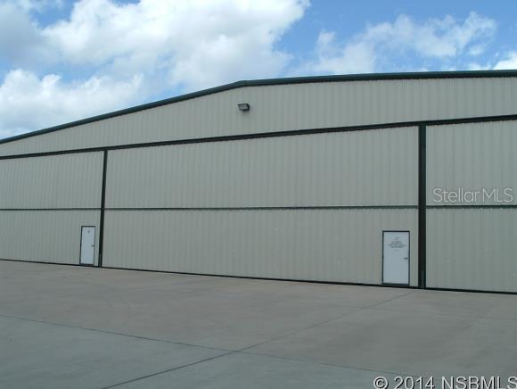 Tailwinds Hangars Condo - Commercial Sale