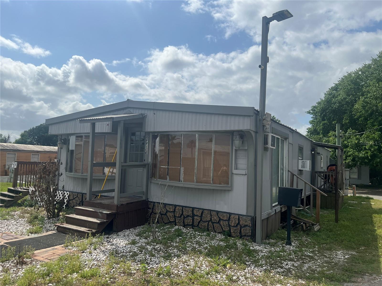 15992 W COLONIAL DRIVE