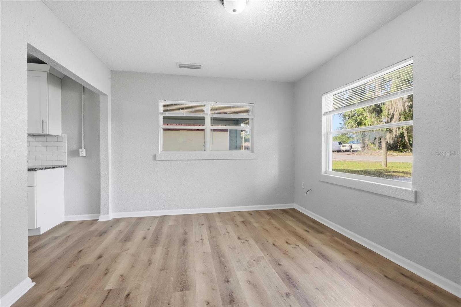 KITCHENS BLK 197 DELAND - Residential