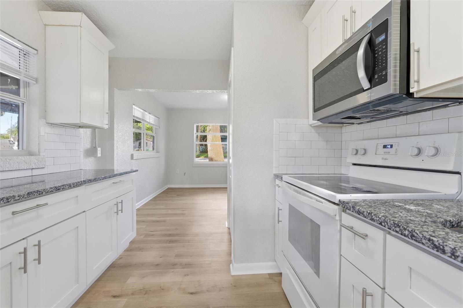 KITCHENS BLK 197 DELAND - Residential