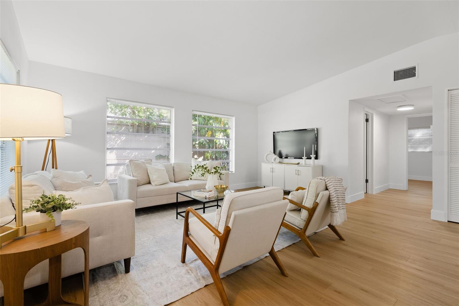 145 VELMA DRIVE W