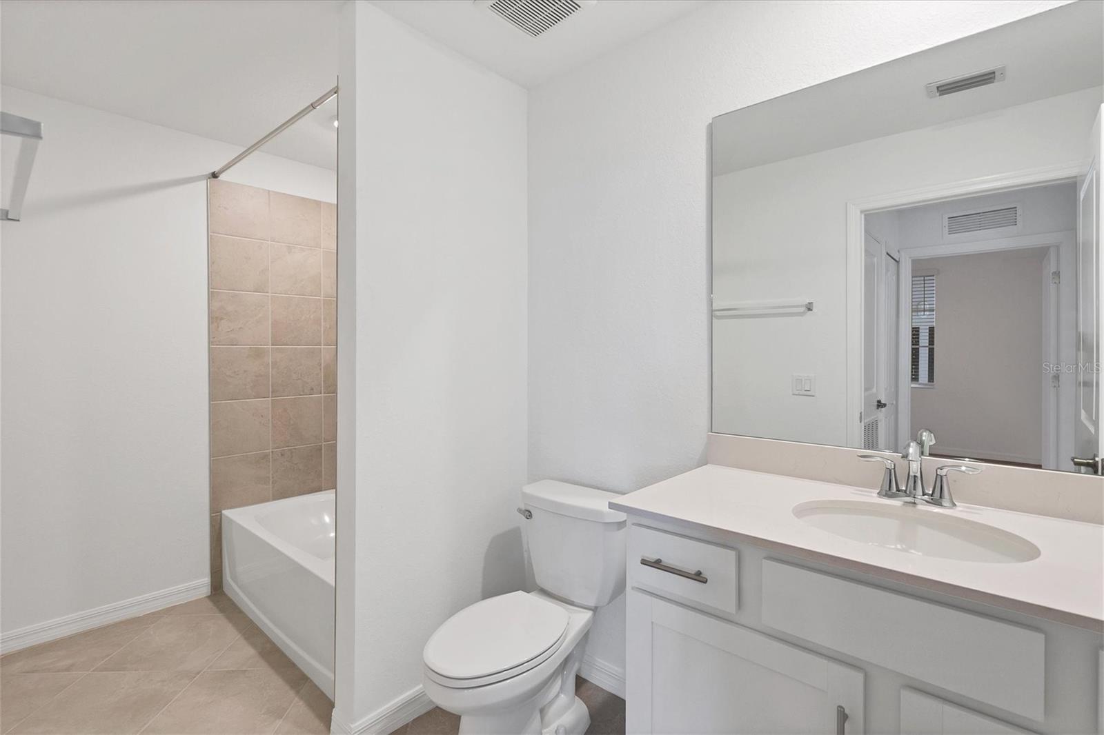 WELLEN GOLF & COUNTRY CLUB - Residential Lease