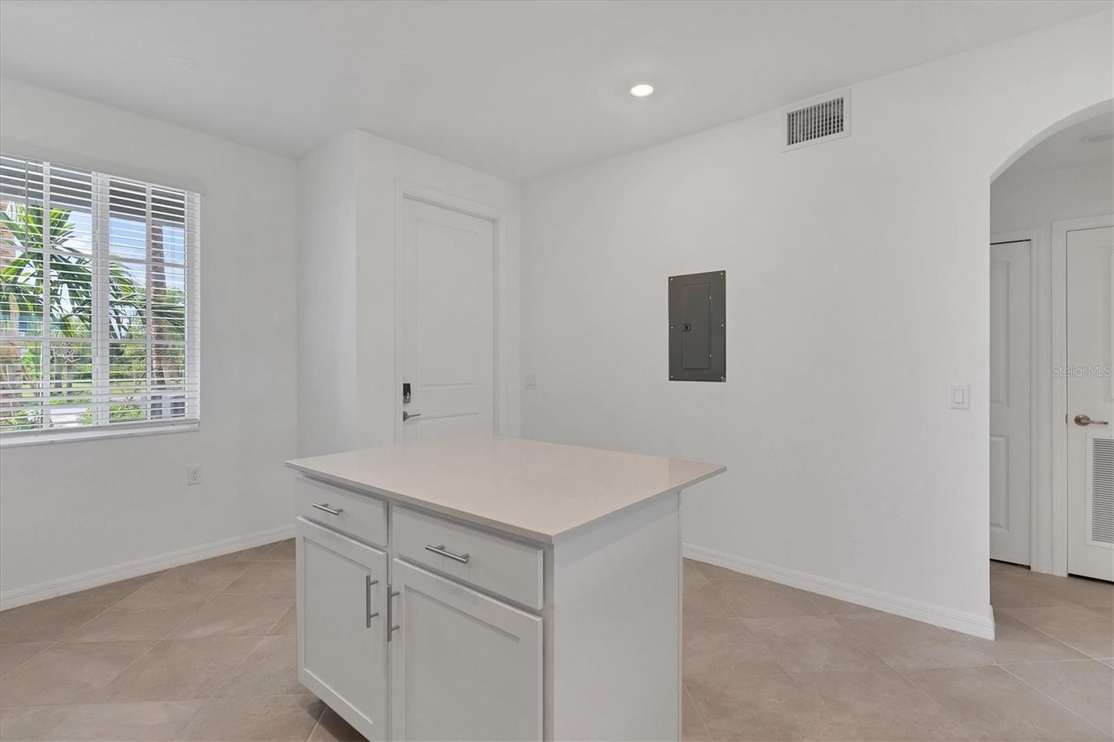 WELLEN GOLF & COUNTRY CLUB - Residential Lease