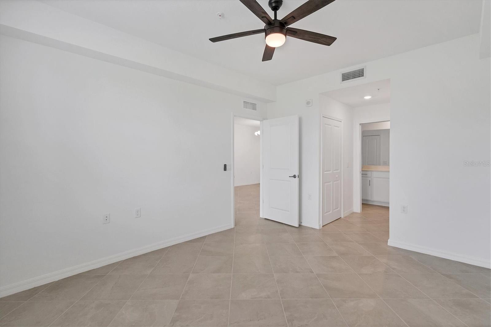 WELLEN GOLF & COUNTRY CLUB - Residential Lease