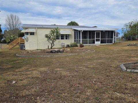 A home in LADY LAKE