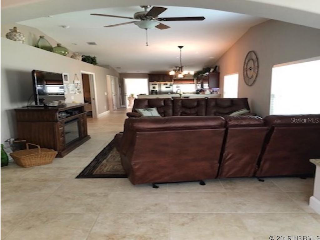 Hawks Cove - Residential Lease