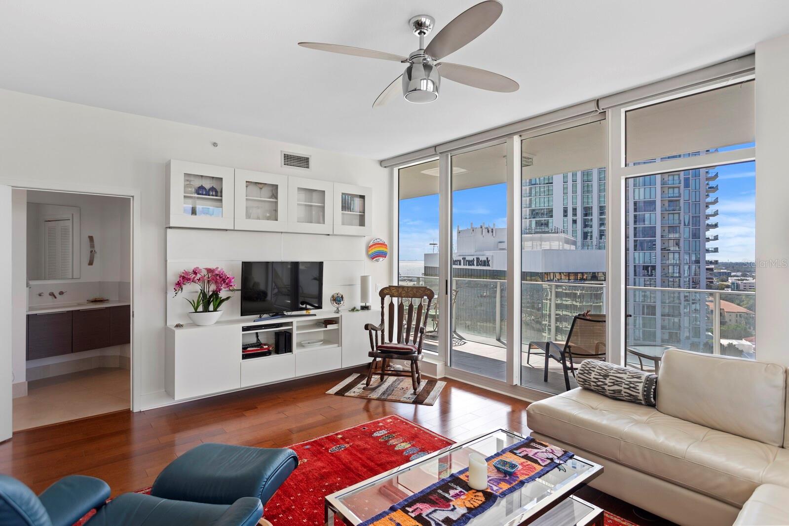 SIGNATURE PLACE CONDO - Residential Lease