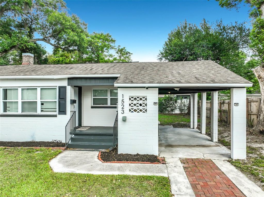 Photo of 1523 Silver Star Road, Orlando, FL 32804 (MLS # O6398882)