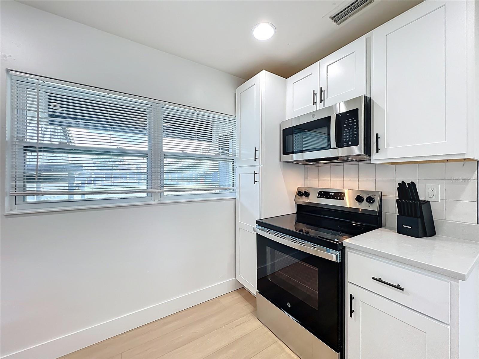 CRESTWOOD ESTATES - Residential