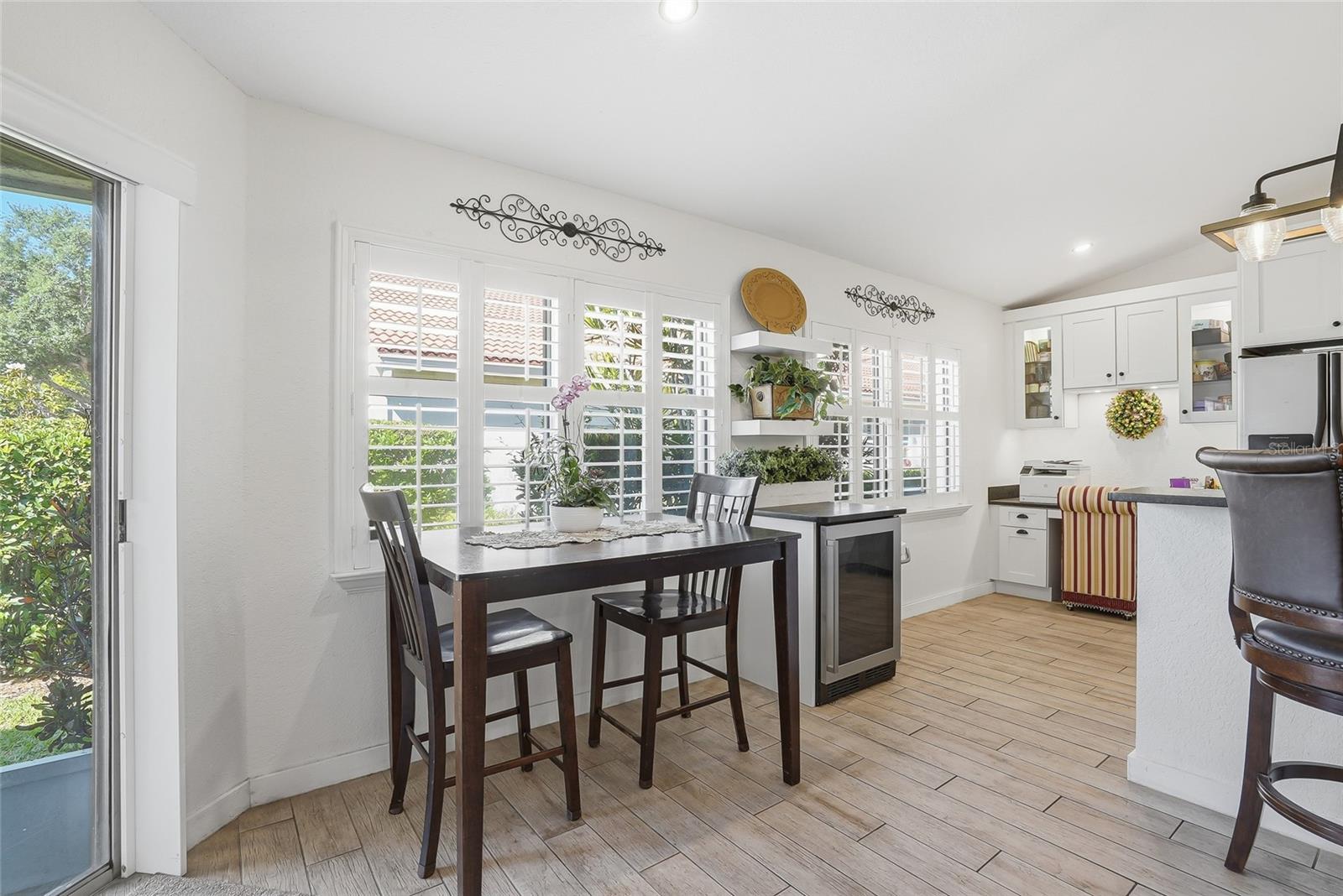 554 ANDORRA CIRCLE NE