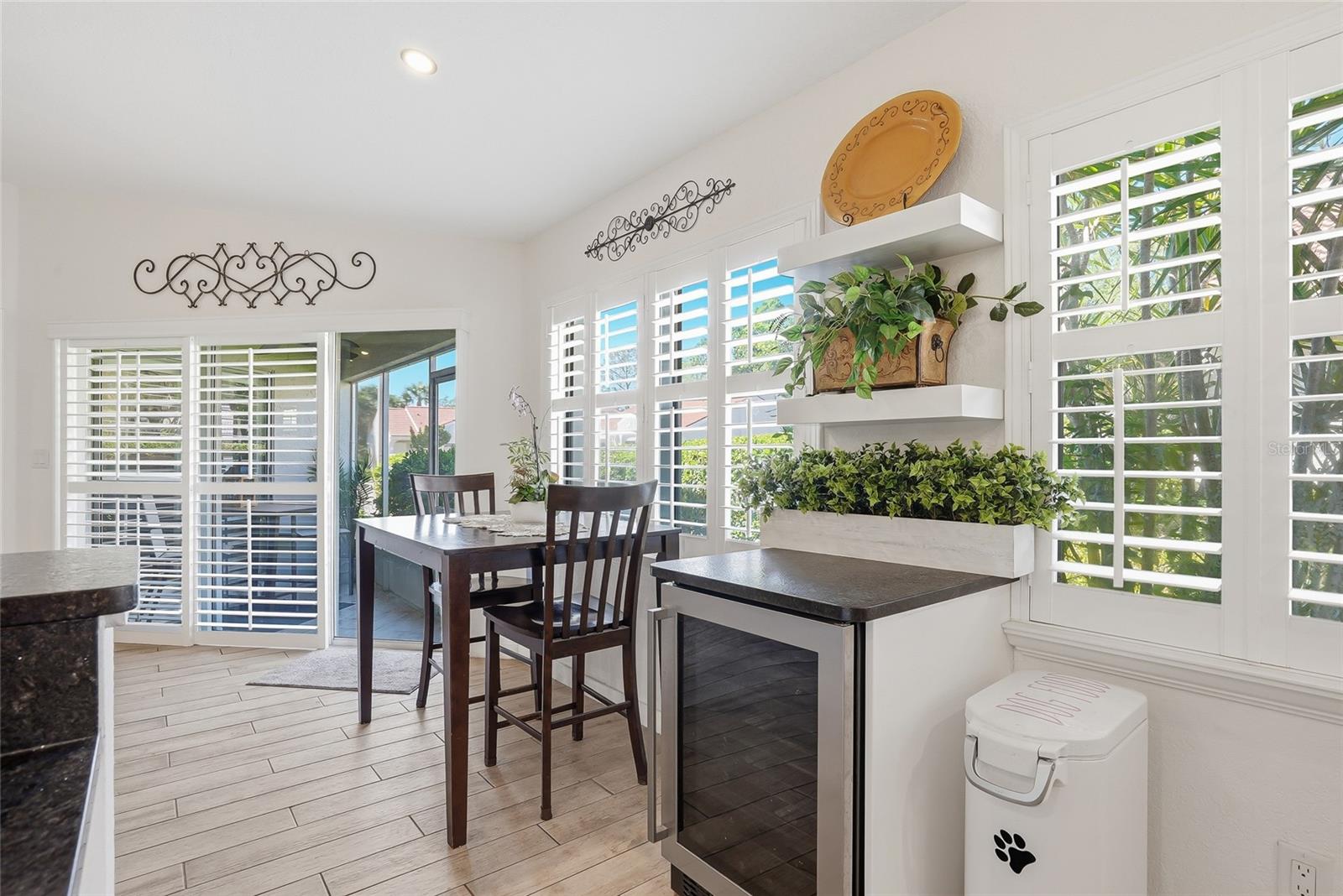 554 ANDORRA CIRCLE NE