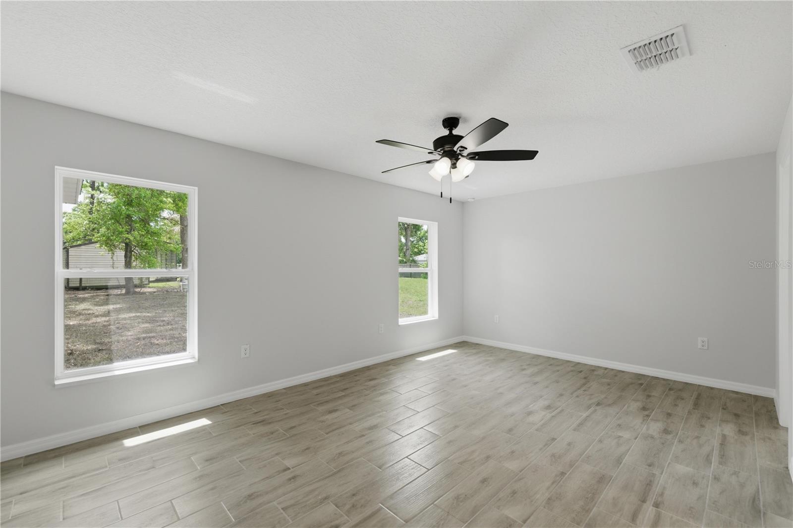 OCALA PARK ESTATES - Residential