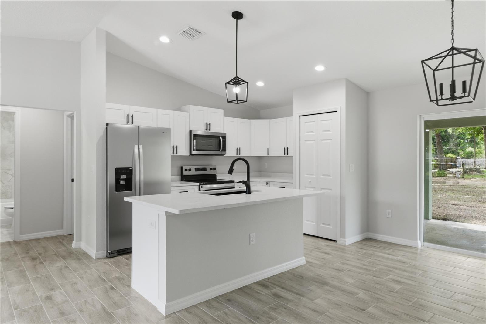 OCALA PARK ESTATES - Residential