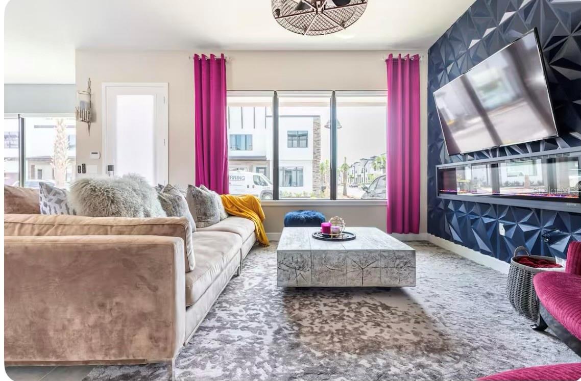 VILLA DOMANI - Residential Lease