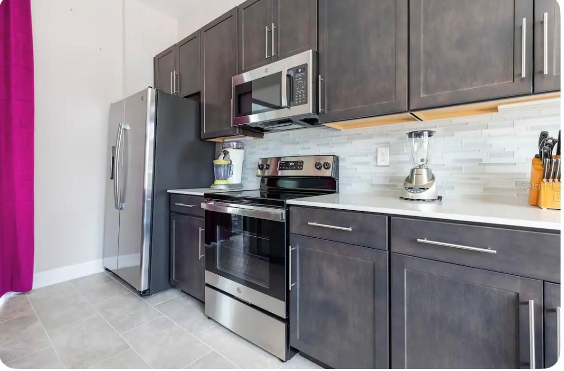 VILLA DOMANI - Residential Lease