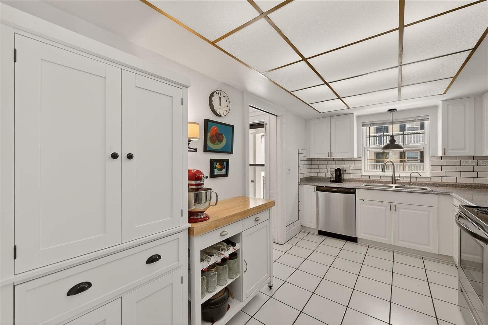 PORT BELLEAIR 3 CONDO - Residential