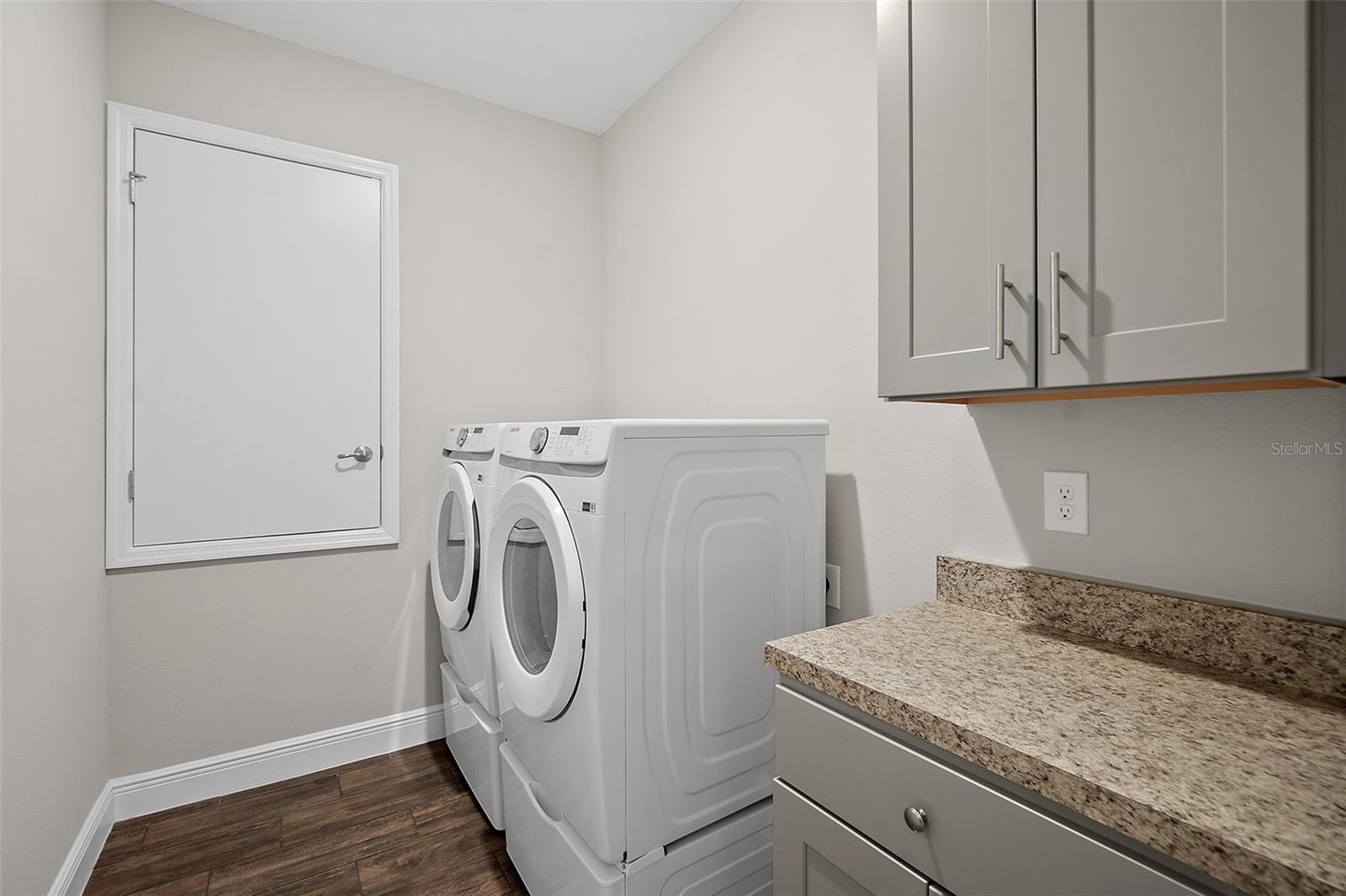 HUNTERS RIDGE - Residential