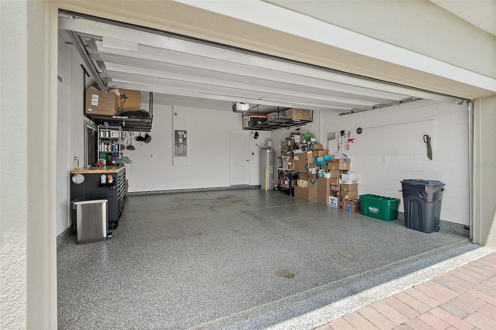 HUNTERS RIDGE - Residential