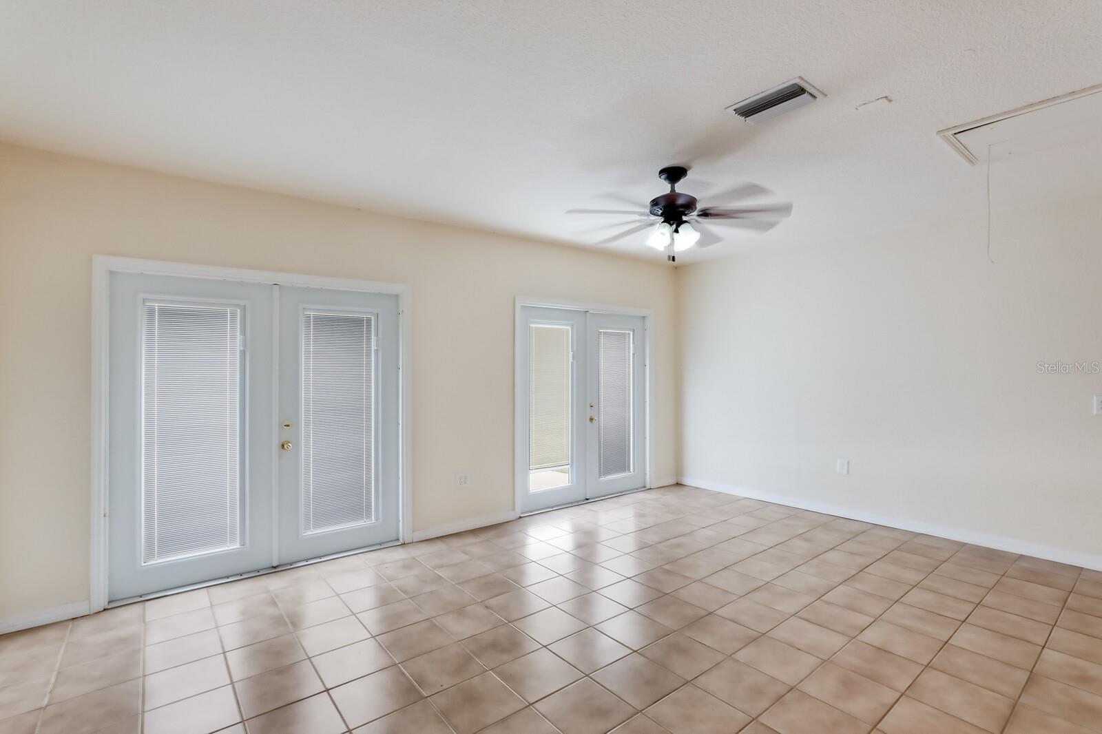 PORT CHARLOTTE SUB 20 - Residential Lease