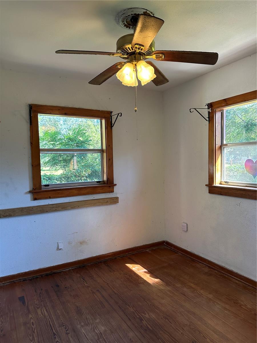 SEC 12 TWP 12 RGE 23 E 144 FT OF W 210 FT OF S 210 - Residential