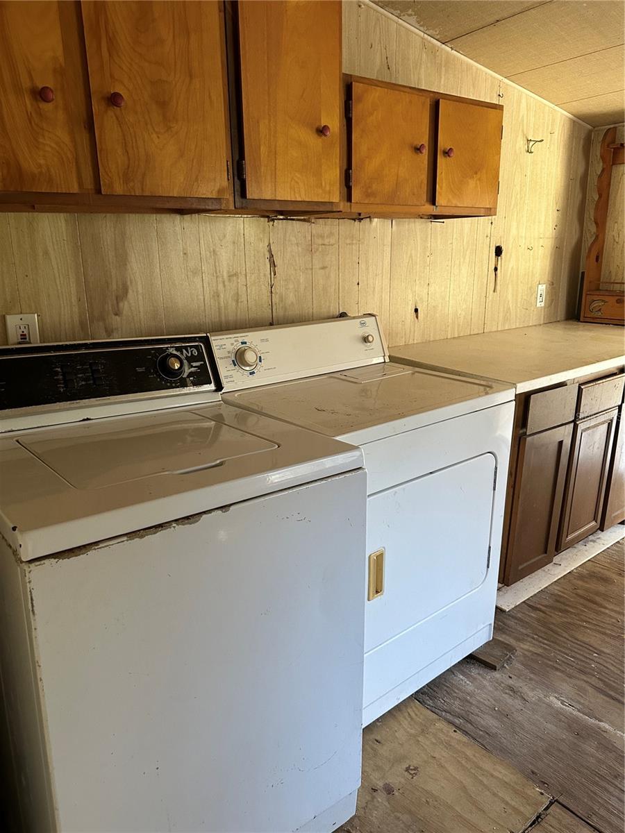 SEC 12 TWP 12 RGE 23 E 144 FT OF W 210 FT OF S 210 - Residential