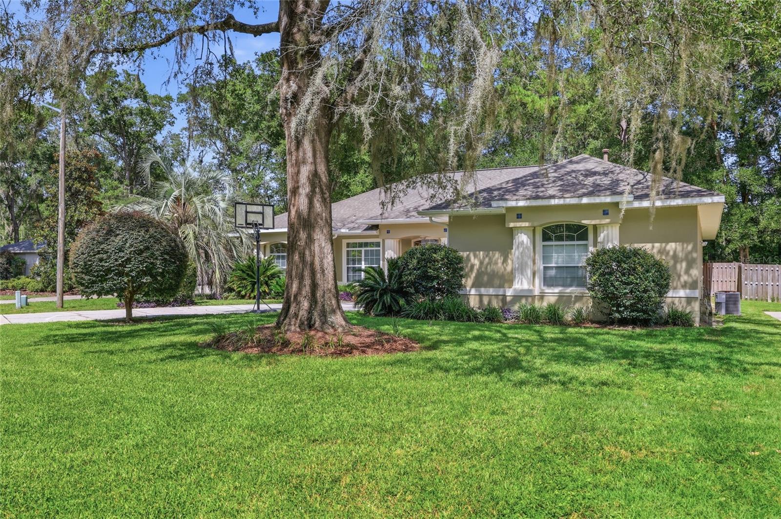2015 NW 89TH DRIVE