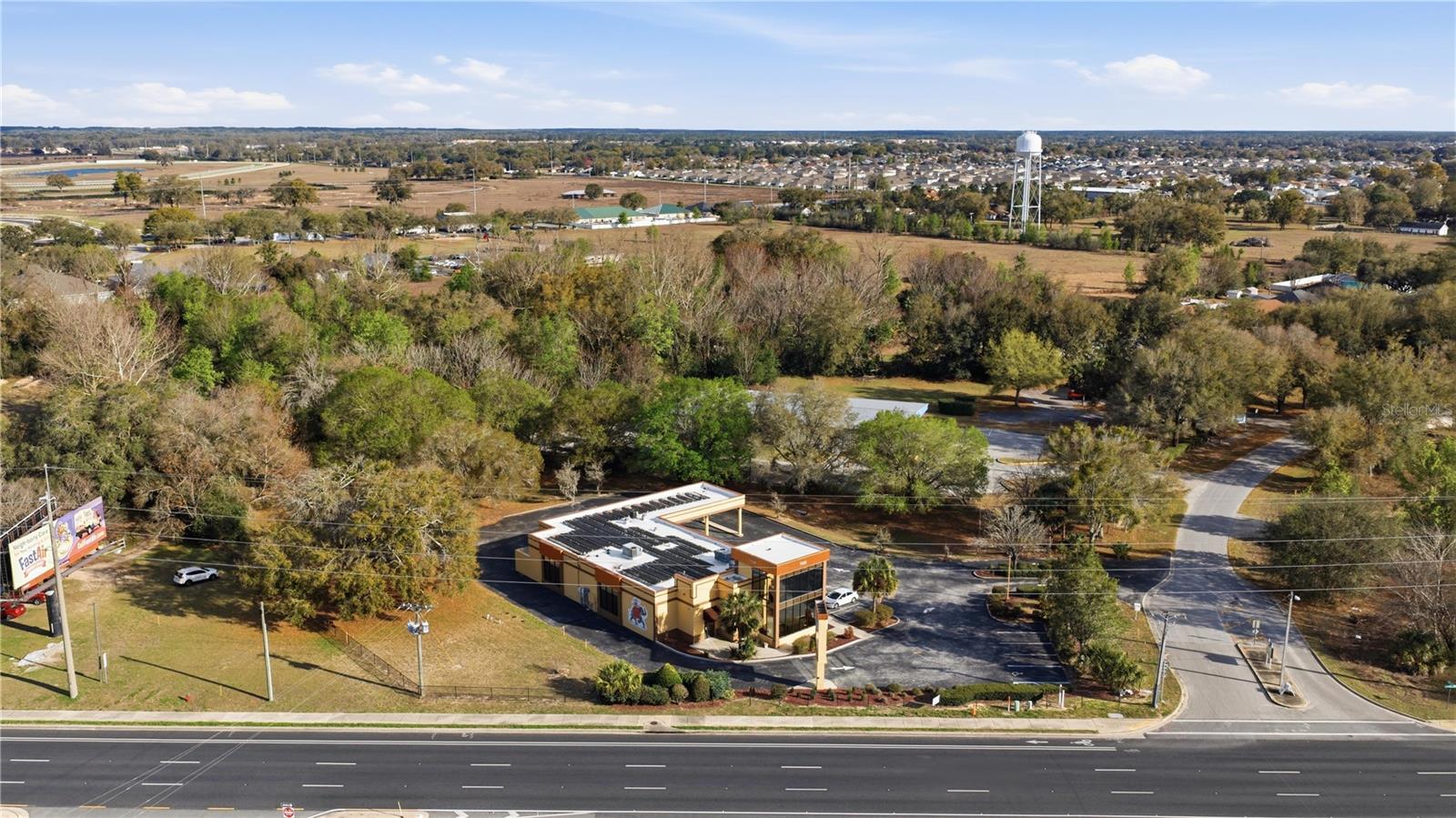 PIDGEON PARK - Commercial Lease