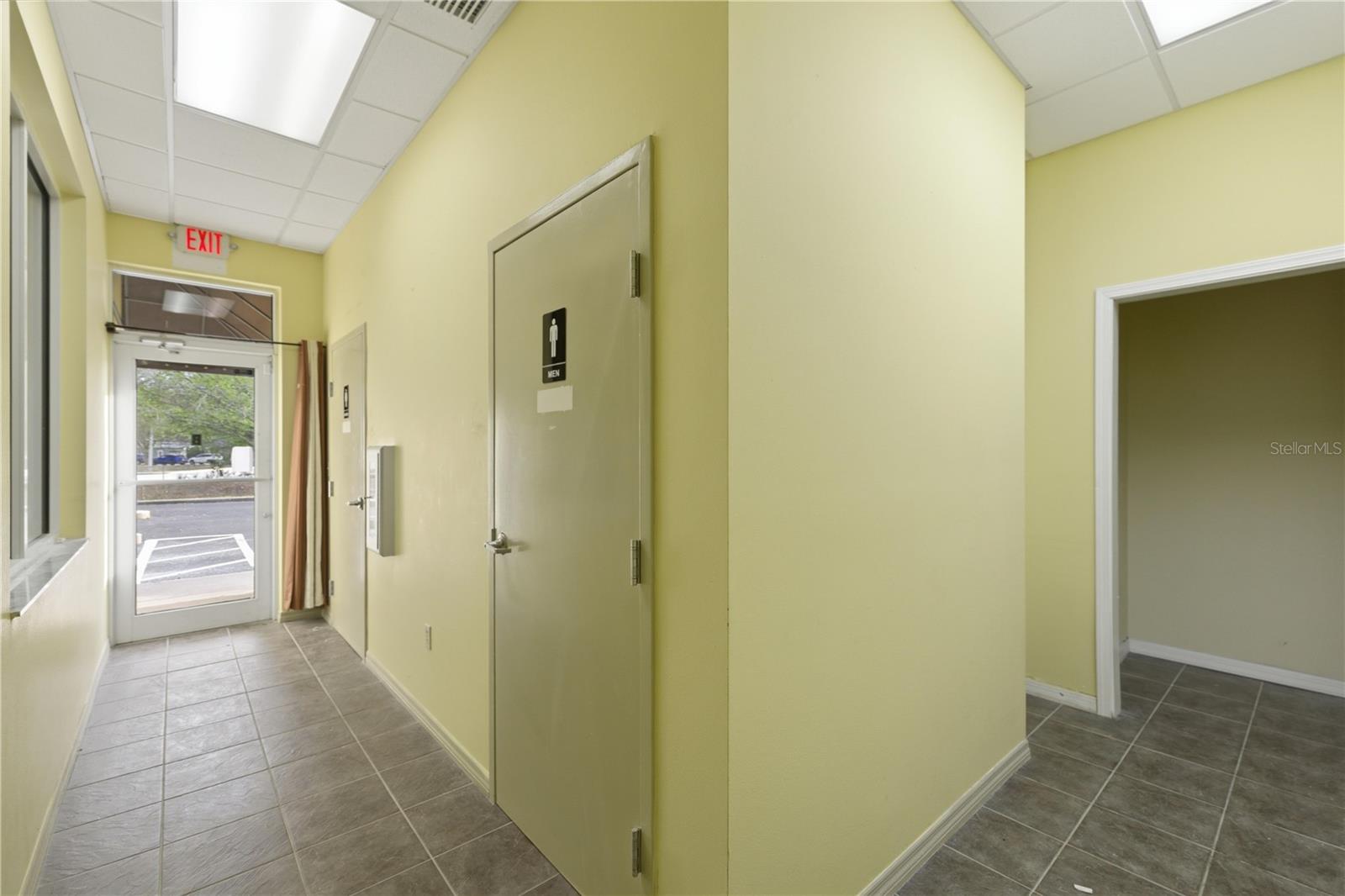 PIDGEON PARK - Commercial Lease