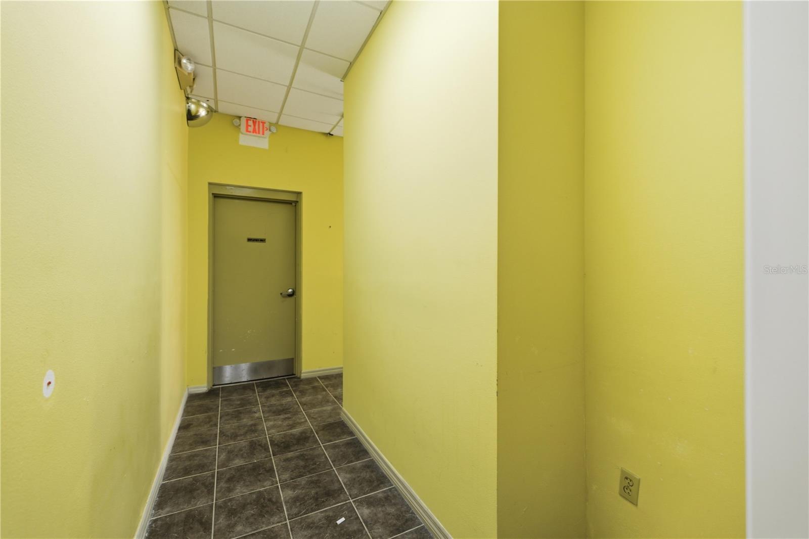 PIDGEON PARK - Commercial Lease